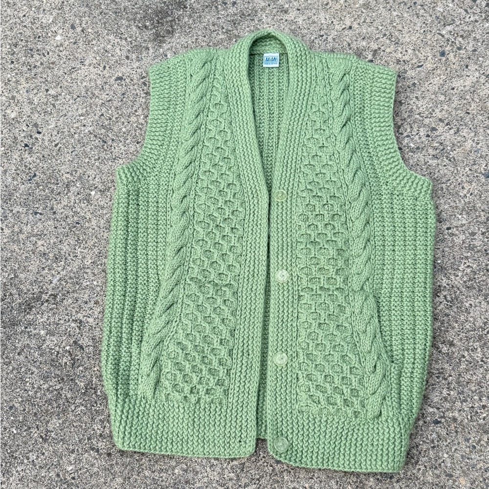 Granny Open Front Cable Knit Vest with Pockets - Seafoam Green